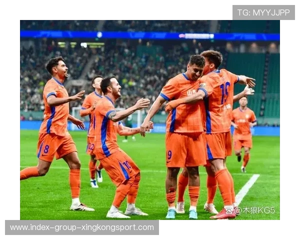 中超榜首大战激情四射，火花四溅两红两黄点燃绿茵战火